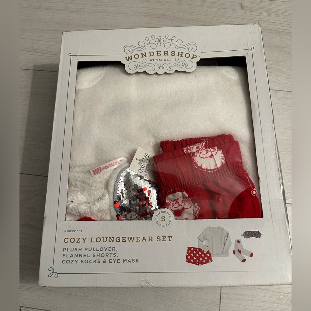 New Wondershop Cozy loungewear set